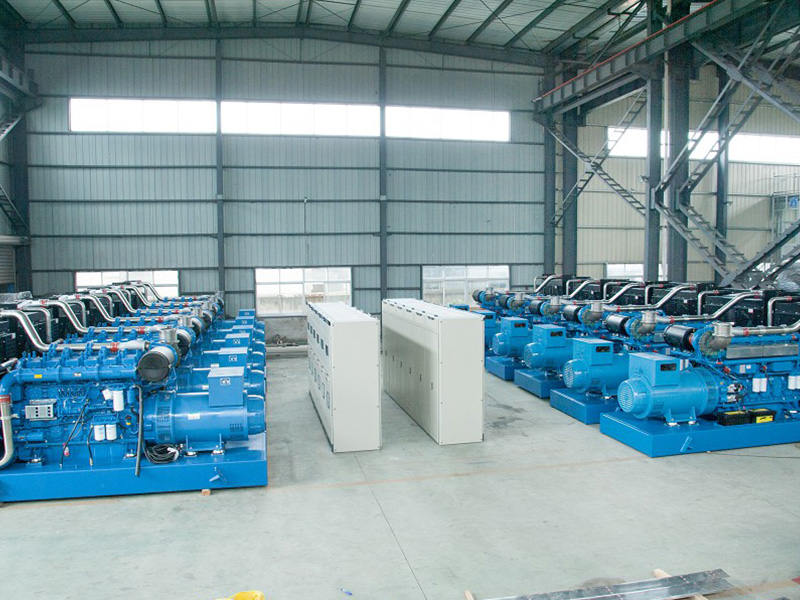 出口柬埔寨12臺(tái)800KW玉柴并機(jī)